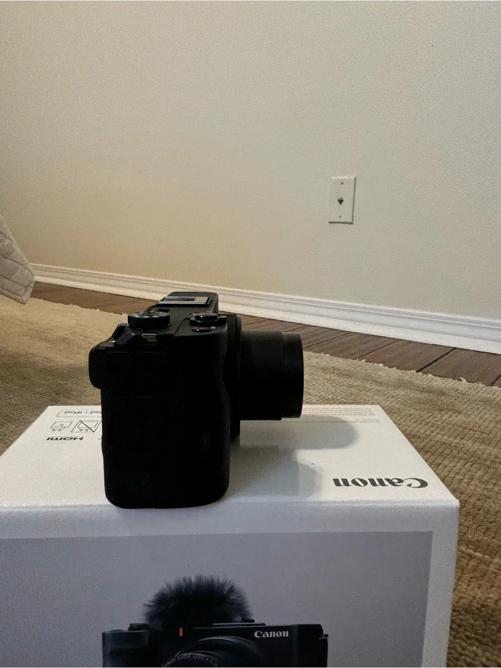 Canon PowerShot V1- instagram & YouTube Compact Point-and-Shoot